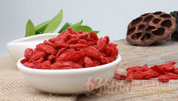 熟地黄的功效与作用吃法 20171129100055885588.jpg