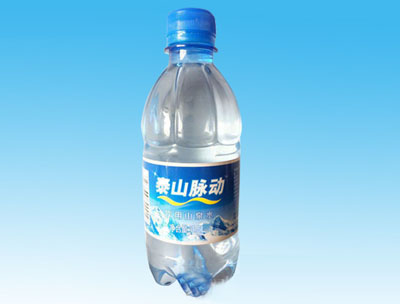 泰山脉动饮用山泉水1.5l